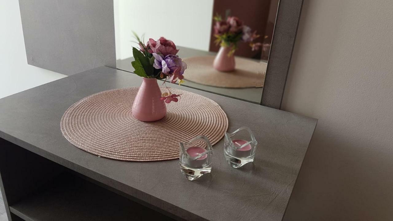 Apartmani Verica คาร์โลบัก ภายนอก รูปภาพ